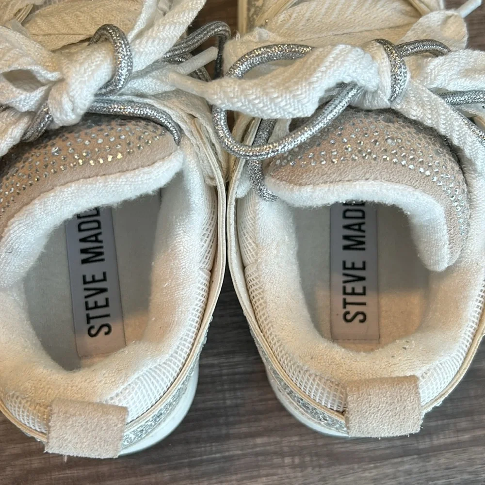 Steve Madden Roaring White Rhinestones Platform‎ Sneakers Shoes 7.5M